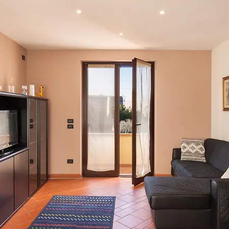 Casa Azzurra-comodo In Apartmán