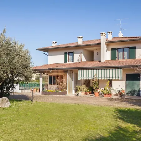Casa Azzurra-comodo In Apartmán